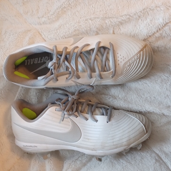 Nike Shoes - Nike Softball Cleats